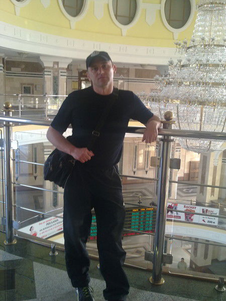 Дмитрий ********