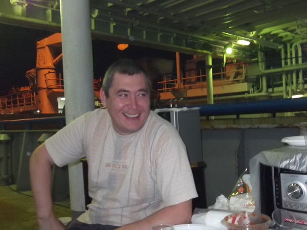 Роман Попов