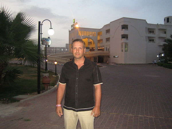 Сергей Ростов