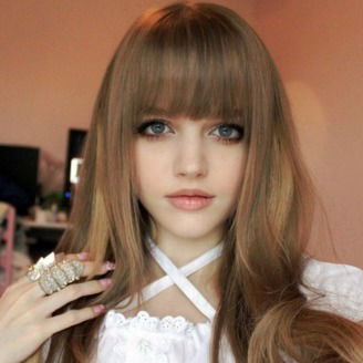 Полина Златова