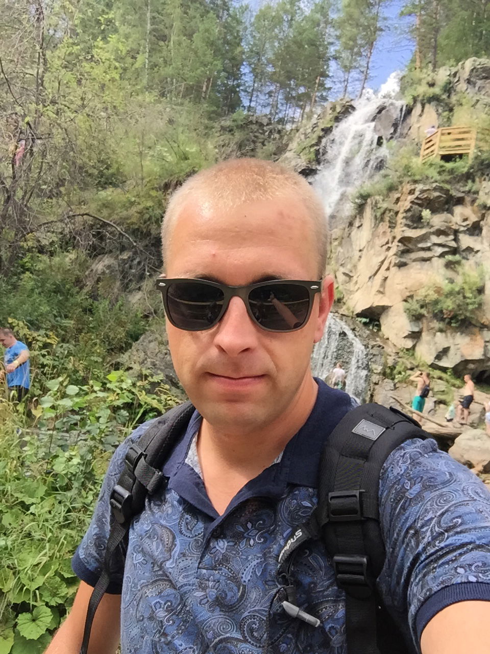 Слава Балуев