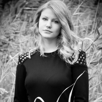 Ксения Левенец