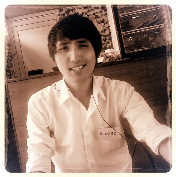 Алмас Ахмажанов