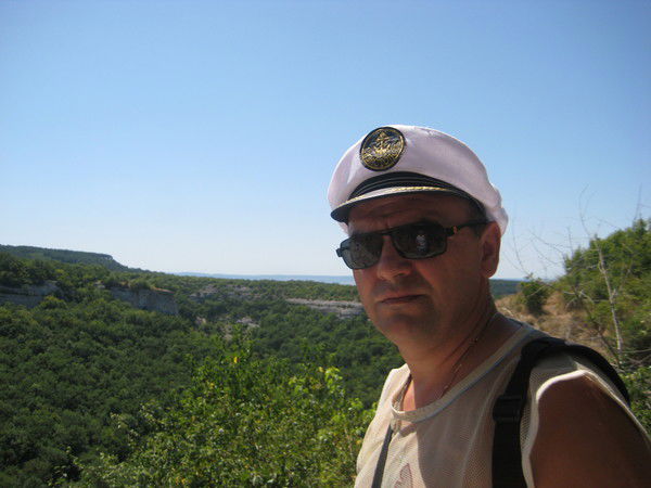 Олег Волков