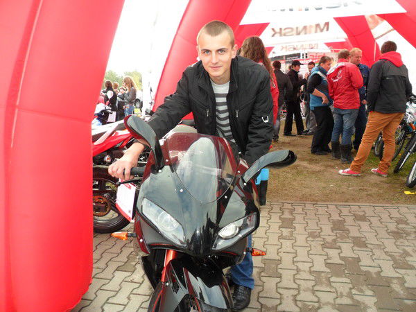 Неизвестно Неизвестно