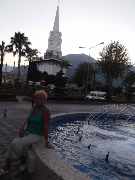 Нина Сахарова