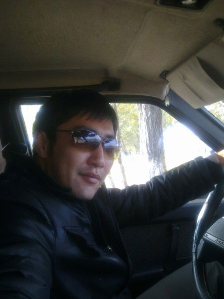 Роллан Ахмедияров