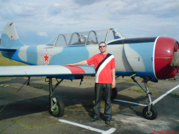 Игорь Попов