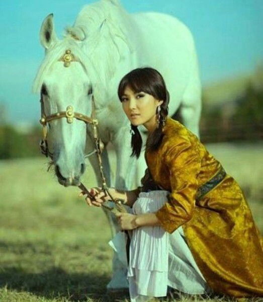 Манзура Казыбекова