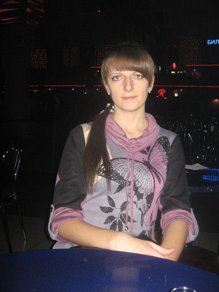 Лёна Коваленко