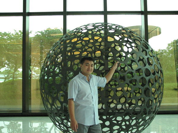 Константин Ли