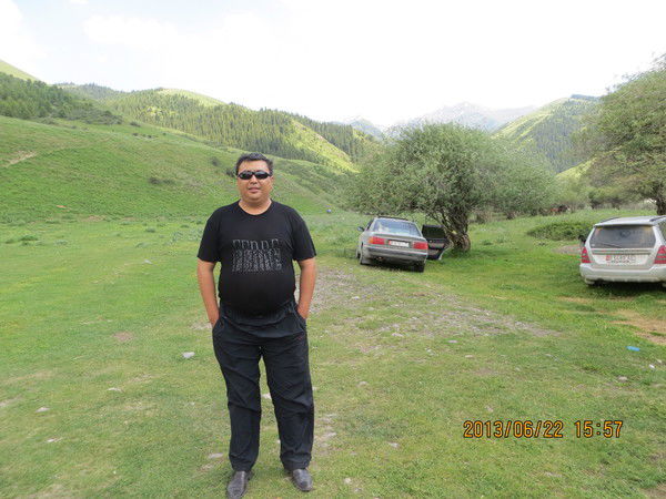 Туратбек Кулешов