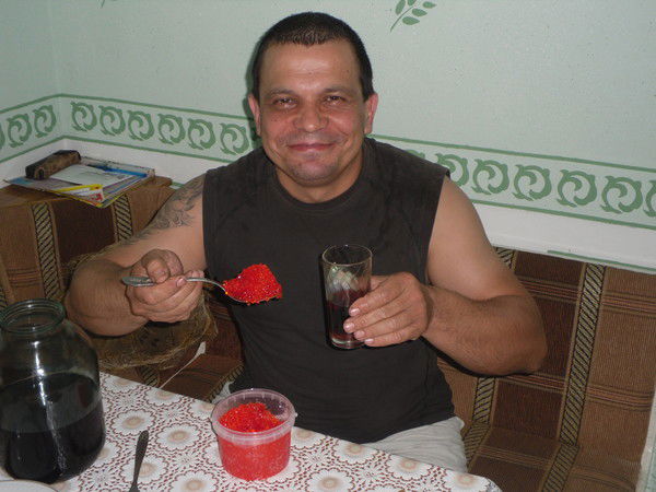 Анатолий Натаров