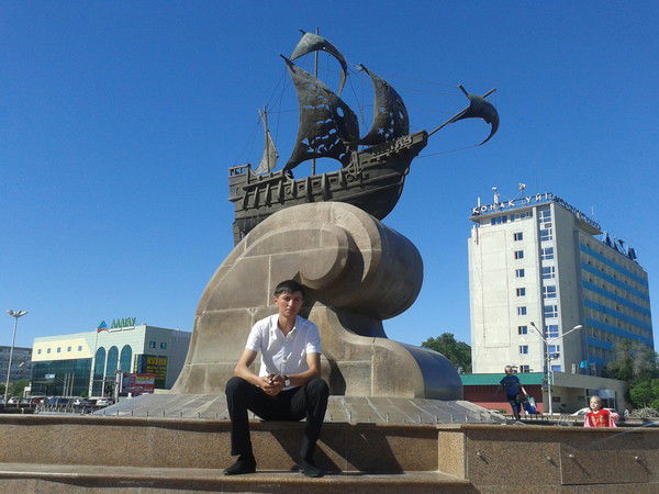 Ельнур Кусаинов