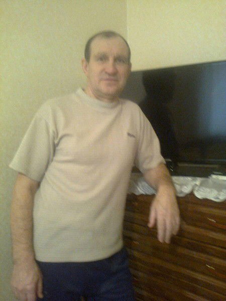 Анатолий Иванов