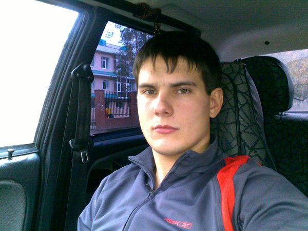 Антон Михайлов