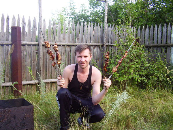 Александр Ефремов