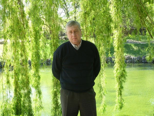 Виталий Колесников