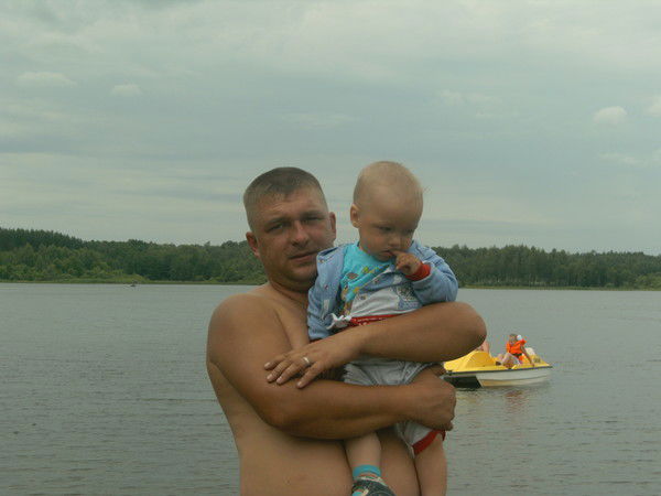 Дмитрий Николаев