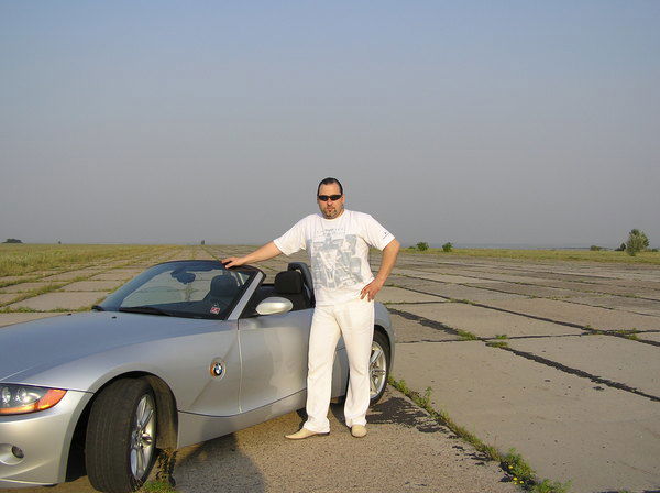 Игорь Мирошников