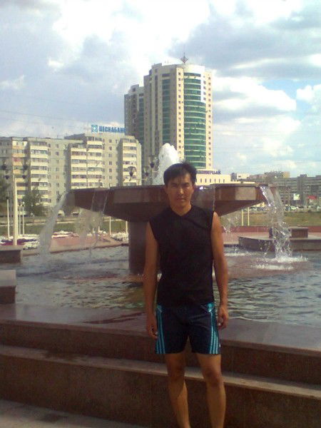 Жандос Омирзак