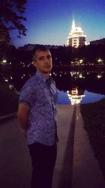 Антон Семёнов