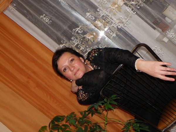 Елена Кирсанова