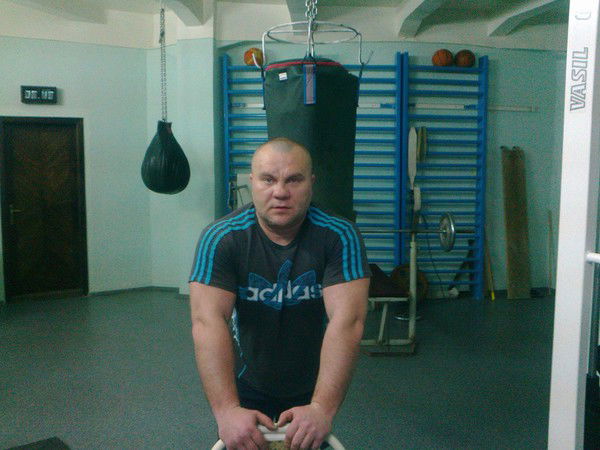 Алаксандр Довбня