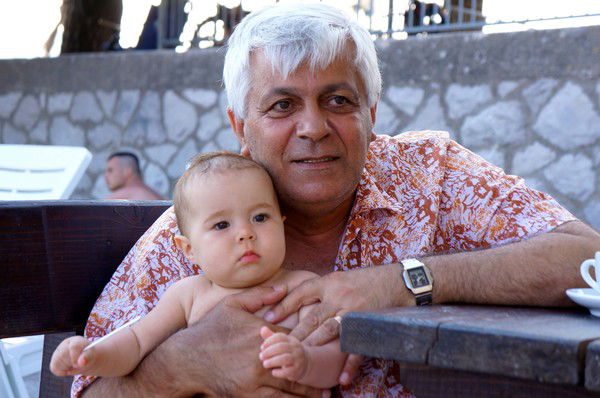 Александр Захаров