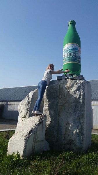 Анна Попова