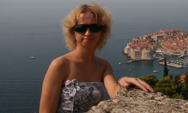 Елена Антропова