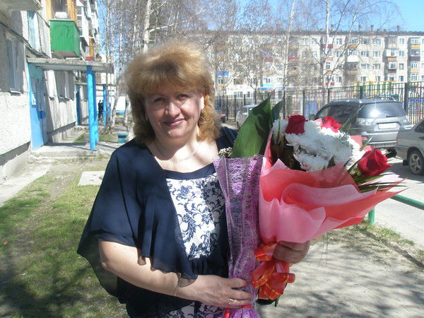 Елена Карова