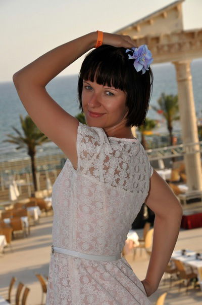 Елена Серова