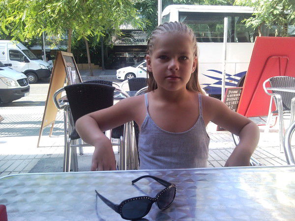 Аня Захарова