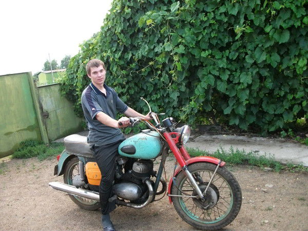 Максим Назаренко