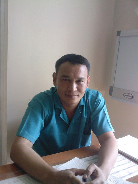 Эрик Ахметжанов