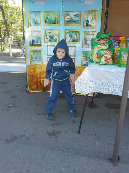 Маша И Адылжан Хитбакиевы