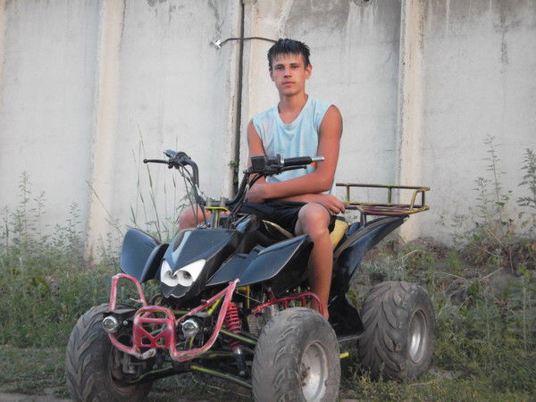 Артур Баскарбаев