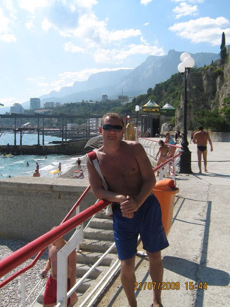 Виталий Романов