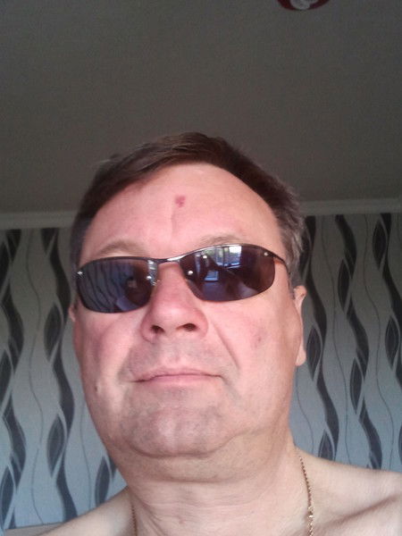 Олег Волков