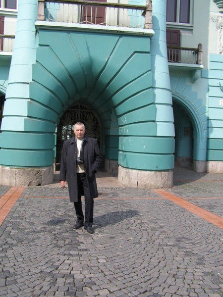 Валентин Иванов