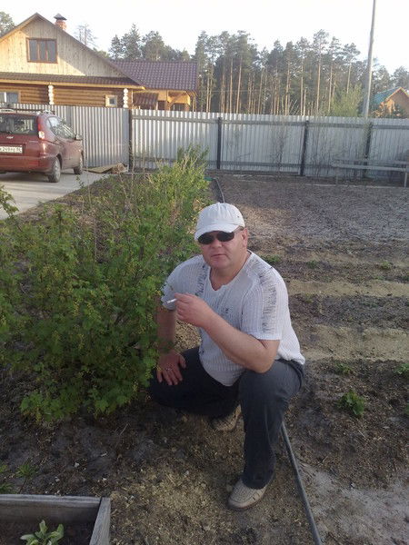 Олег Коновалов