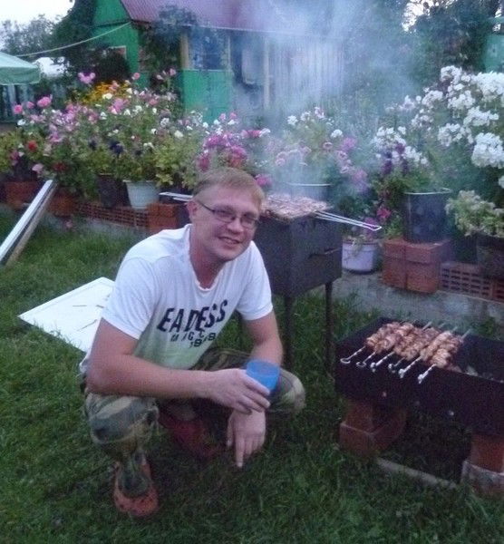 Антон Елаев