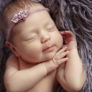 Елена Елена