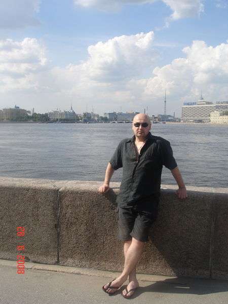 Олег Петров