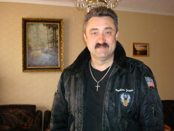 Павел Бобровский