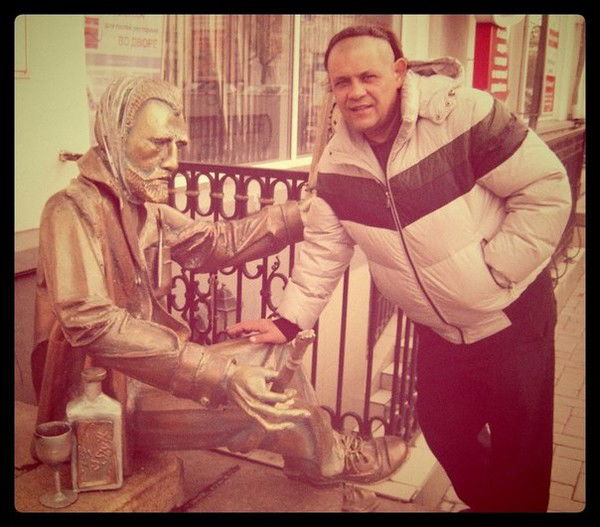 Андрей Комаров