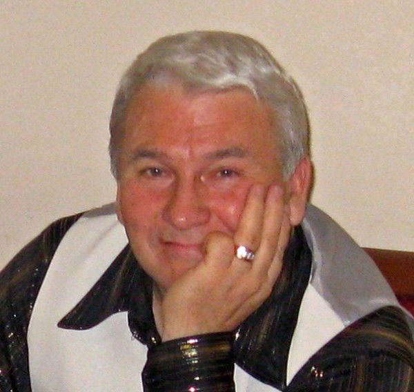 Валерий Петров