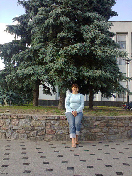 Неля Кучерява