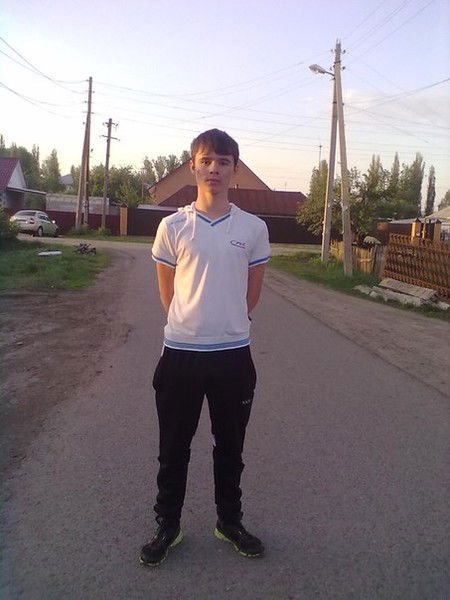 Артур Исаев